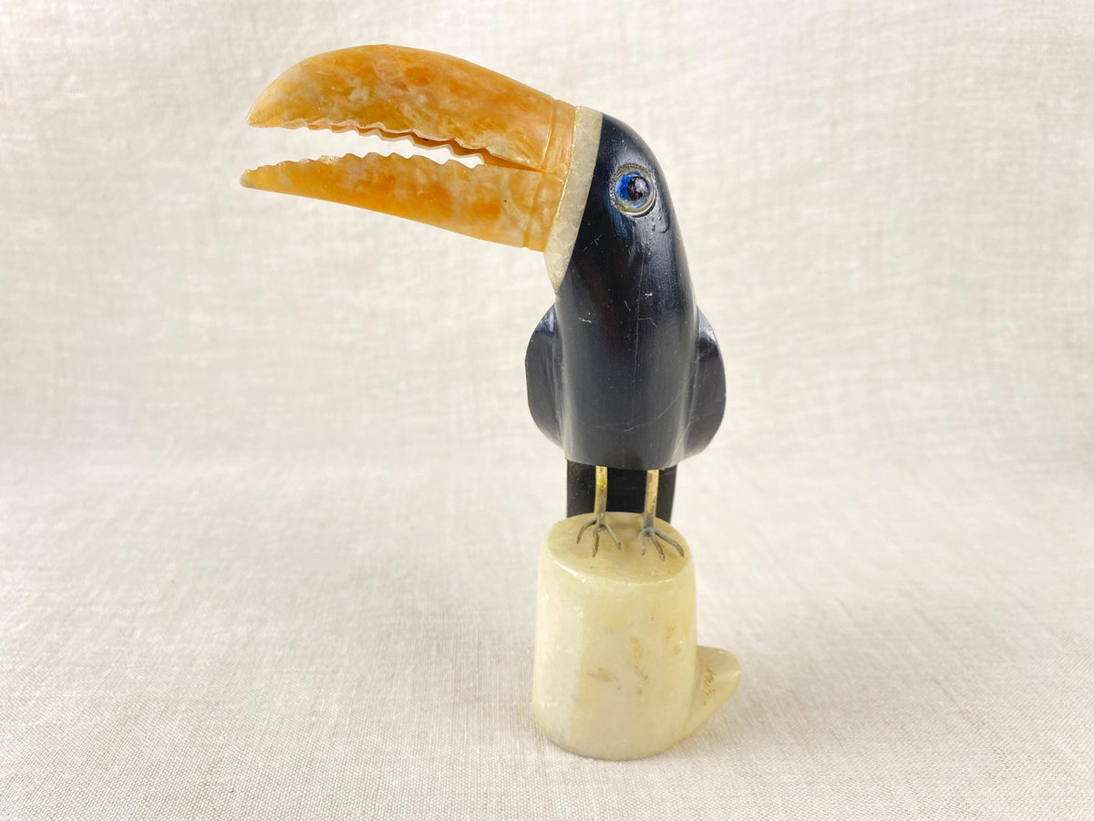 Figurines d'oiseaux en pierres semi-précieuses sculptées à la main, Italie, années 1960 - Sculptures vintage - Décoration Mid-Century - Toucan-Perroquet-Inséparable