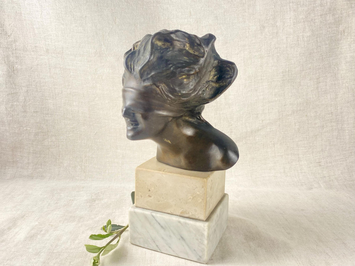 Buste antique en bronze italien La Dea Bendata, sculpture signée Aurisicchio, base en marbre Art Nouveau