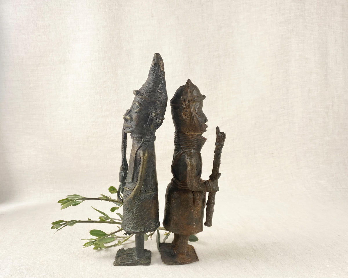 Vintage Benin Bronze Royal Attendant Sculpture – Lost Wax Cast West African Folk Art
