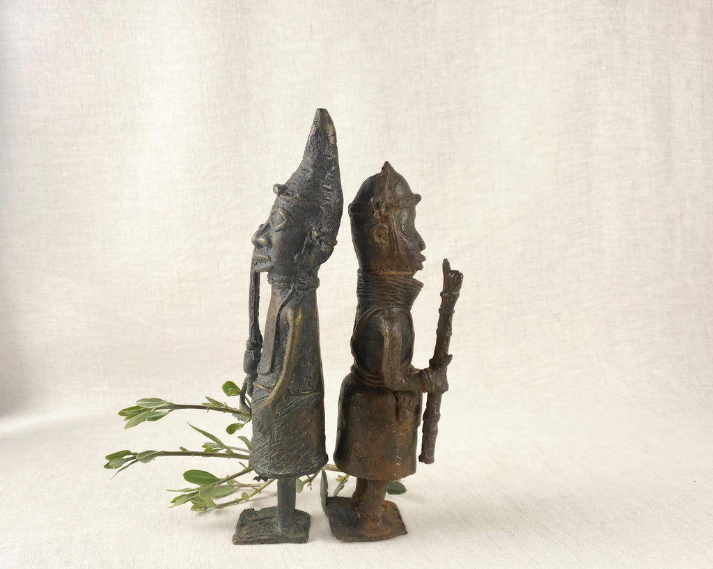 Vintage Benin Bronze Messenger Figure – Lost Wax Cast, West African Folk Art