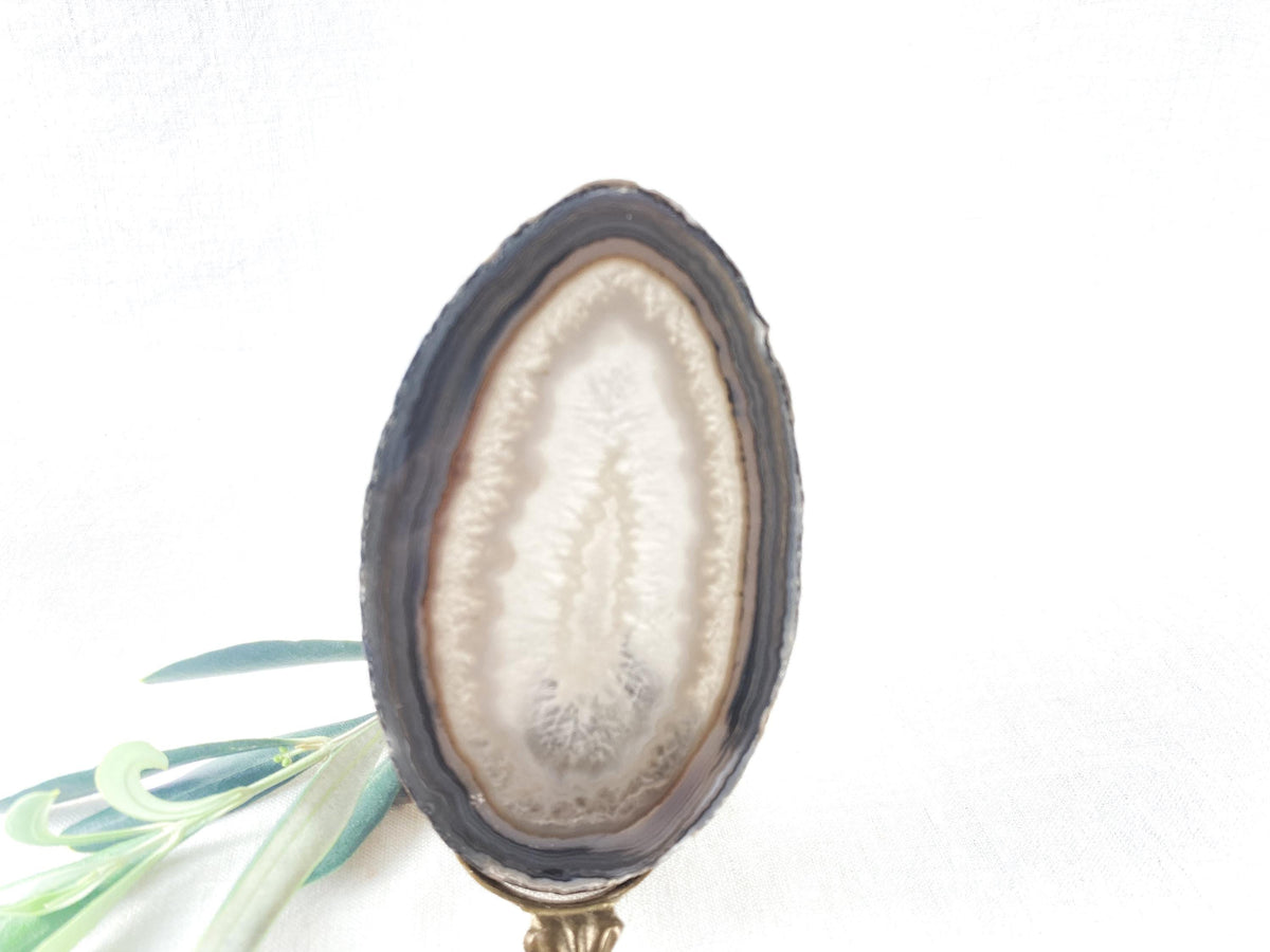 Tranche d'agate du Brésil - Décoration en pierre sculpturale - Présentoir minéral à bandes bleues