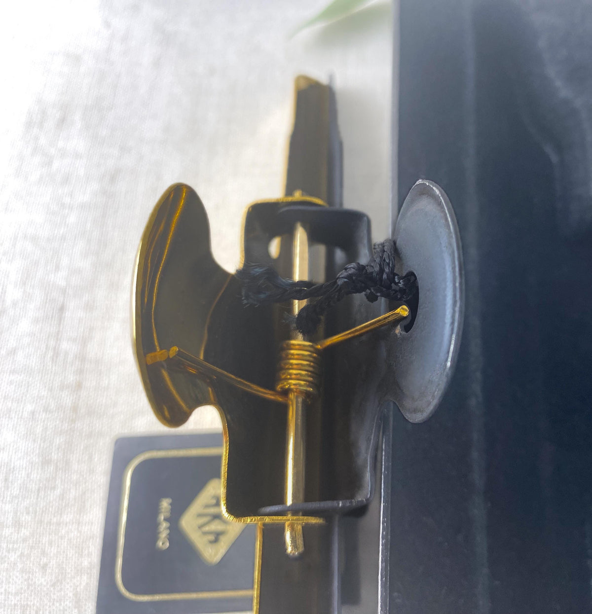 Pince de bureau en or 24 carats (plaqué), porte-lettres vintage MKM Milano, accessoire de bureau pour cadre