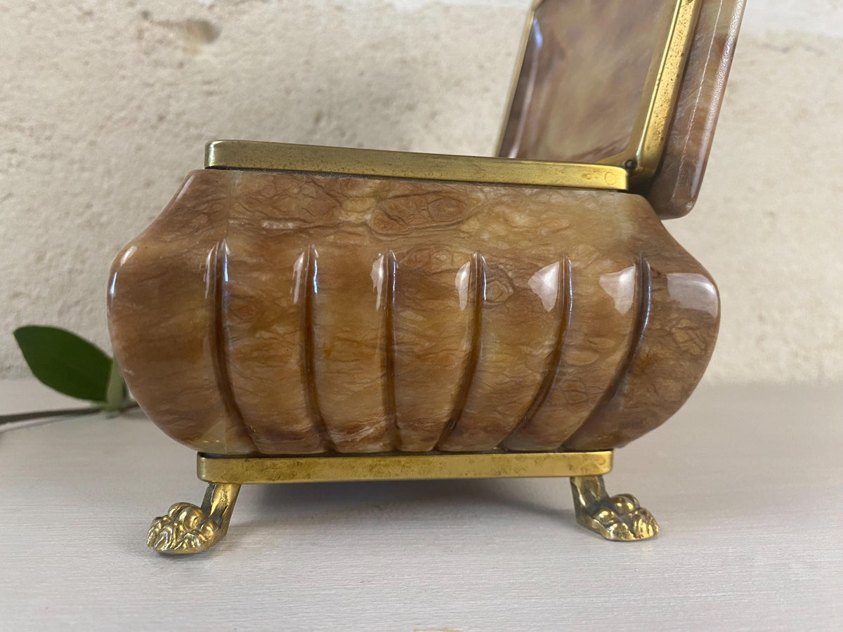 Grand coffret en albâtre italien – Boîte de toilette en pierre couleur caramel miel, pieds griffes en laiton