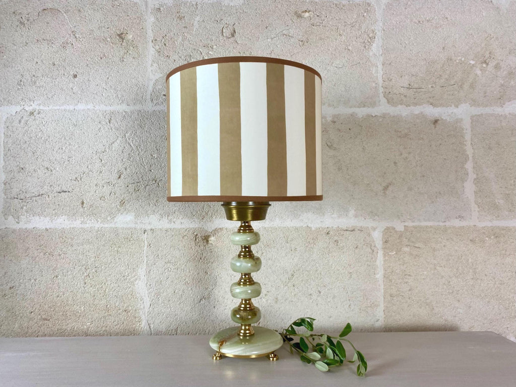 Lampe de table en onyx – Luminaire sculptural en pierre du milieu du siècle – Lampe vintage vert pâle
