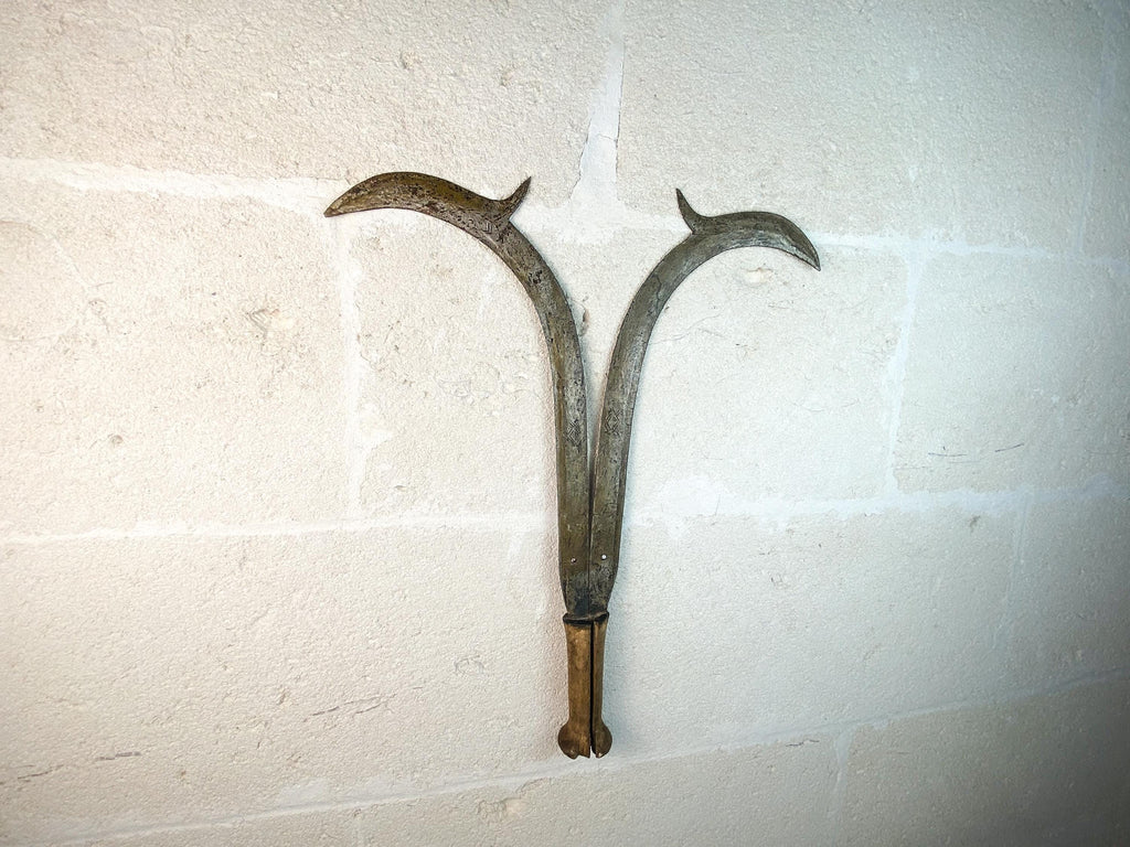 Lame cérémonielle antique Gbaya Banda - Objet d'art ethnographique d'Afrique centrale