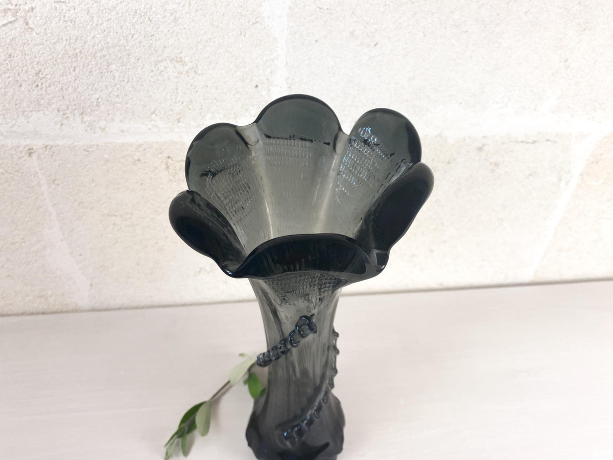 Vase vintage en verre de Murano noir Fumo - Verre d'art vénitien soufflé à la bouche avec fil de verre appliqué