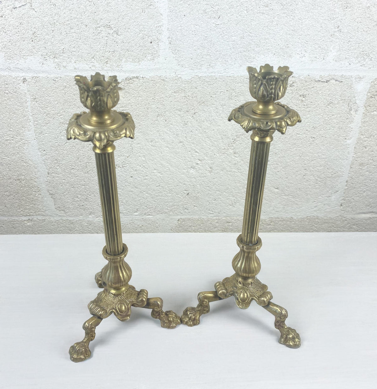 Bougeoirs anciens de style Louis XV en laiton | Pieds rococo en patte de lion | Vers 1880–1910