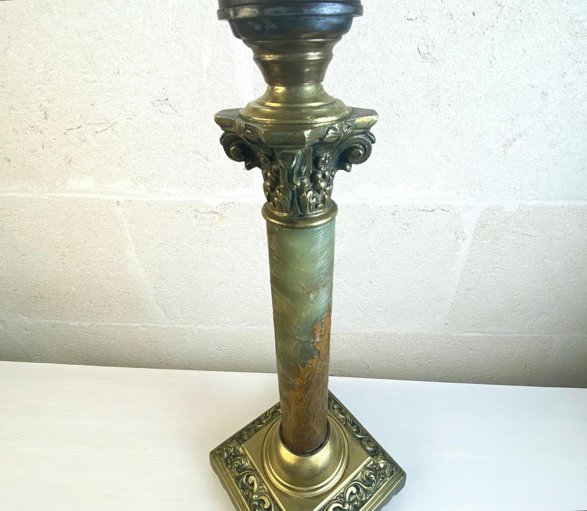 Lampe corinthienne antique en onyx | Grande lampe à huile de banquet convertie