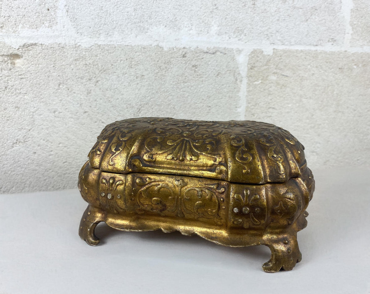 Grande cofanetto vintage italiano in legno dorato | Scatola decorativa in stile barocco con piedini a cabriole