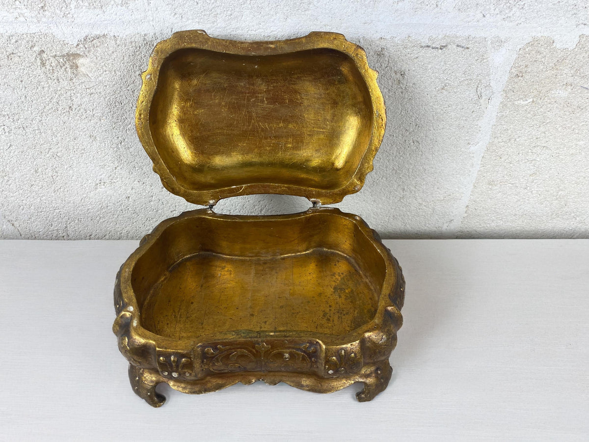 Grande cofanetto vintage italiano in legno dorato | Scatola decorativa in stile barocco con piedini a cabriole