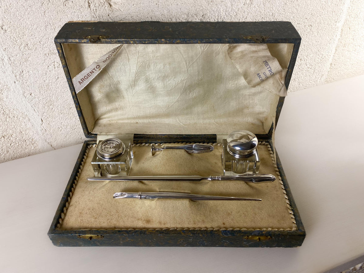 Ensemble d'écriture ancien en argent 800 italien et cristal | Encrier, poudrier, plume, sceau, coupe-papier