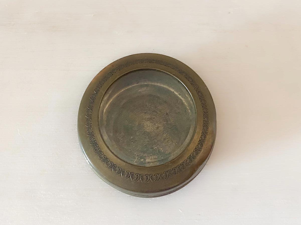 Boîte ancienne Art Nouveau en laiton, couvercle en verre biseauté, boîte de toilette du début du XXe siècle