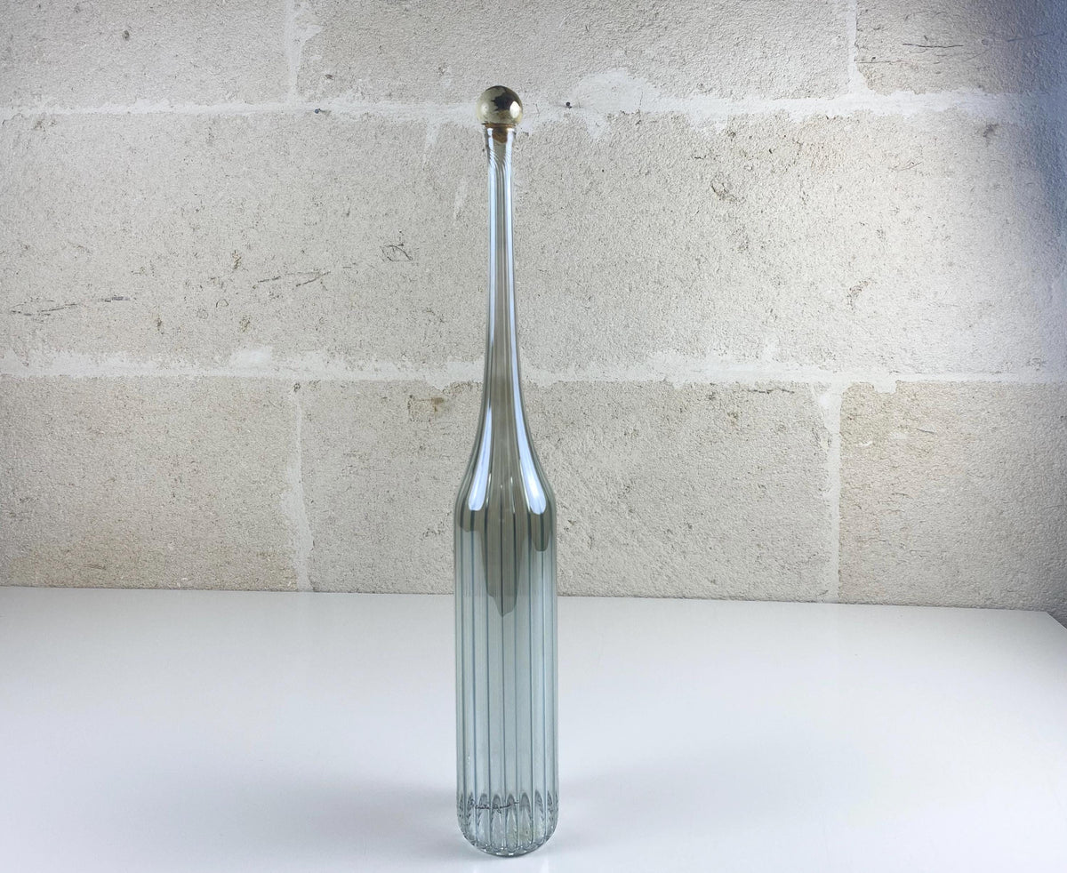 Grande carafe en verre d'art vénitien signée Renata Gandini, design postmoderniste minimaliste