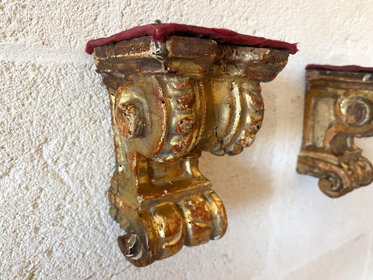 Mensole in legno dorato del XVIII secolo, decorazione ecclesiastica barocca e rococò