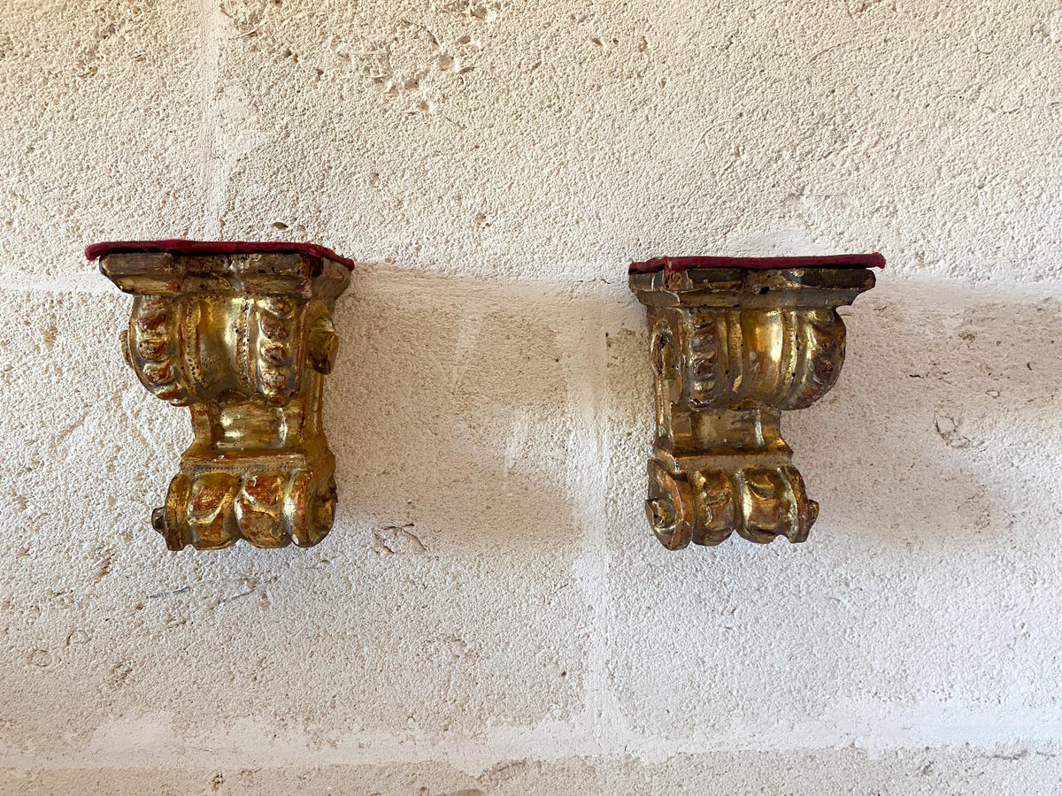 Mensole in legno dorato del XVIII secolo, decorazione ecclesiastica barocca e rococò