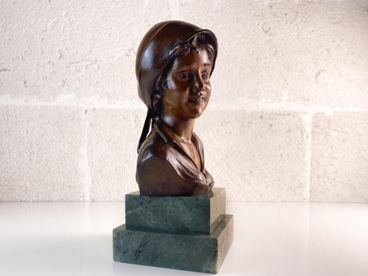 Buste en bronze « Contadinella » de l'antiquaire Giovanni De Martino, sculpture italienne sur marbre