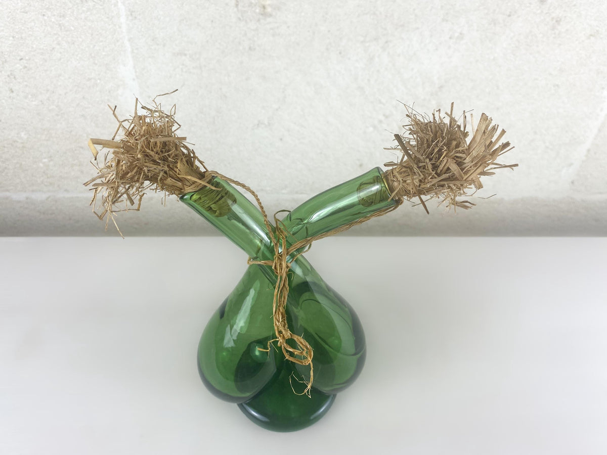Double burette en verre émeraude soufflé bouche, Vetri di Empoli, style Mid-Century Modern