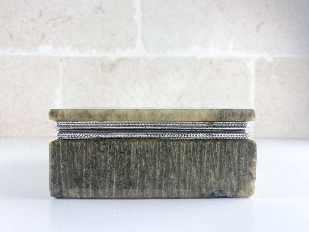 Vintage Alabaster-Dose in Olivgrün, zugeschrieben an Romano Bianchi