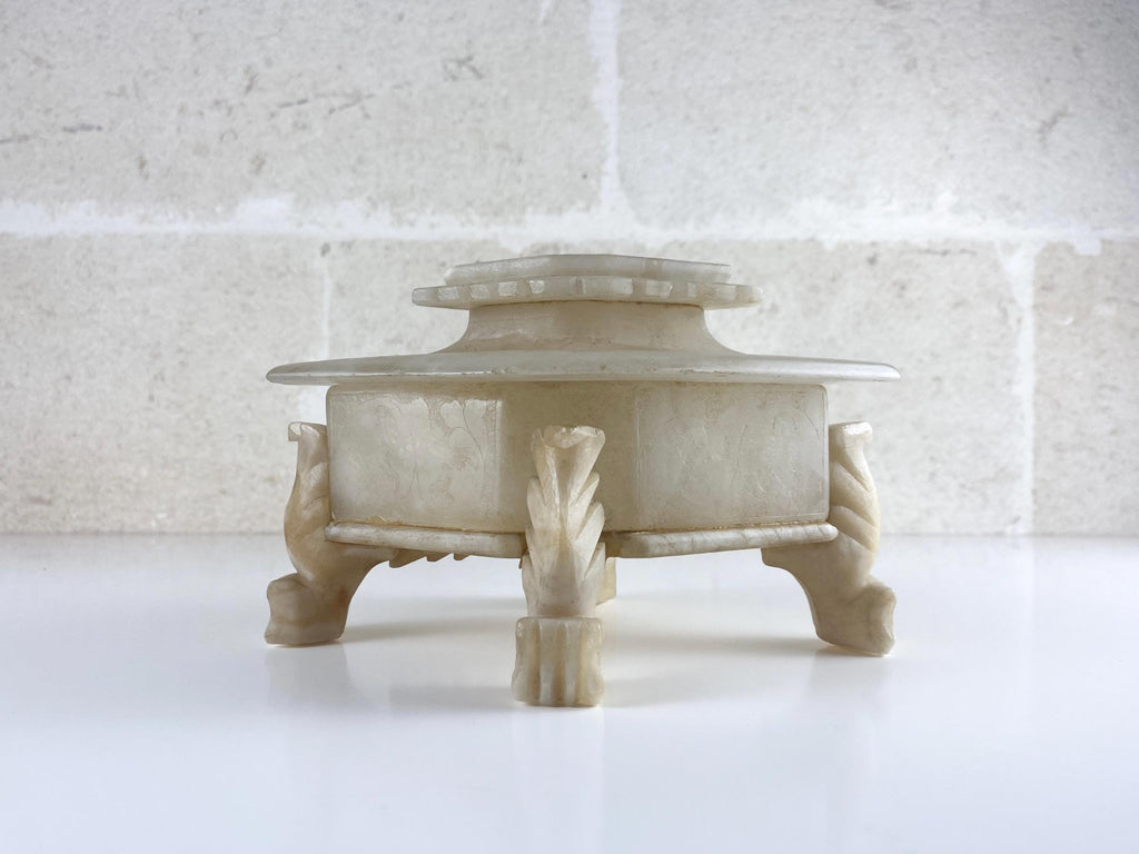 Coffret de table en albâtre « Grand Tour », boîte sur pieds sculptée à la main