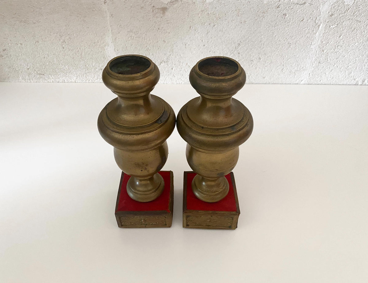 Par de portapalmas italianos antiguos de latón – Soportes de palma para altar del siglo XVIII