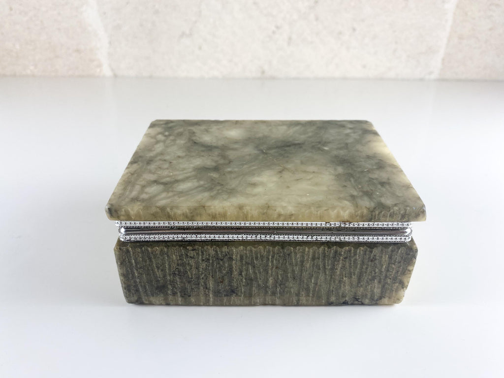 Vintage Alabaster-Dose in Olivgrün, zugeschrieben an Romano Bianchi
