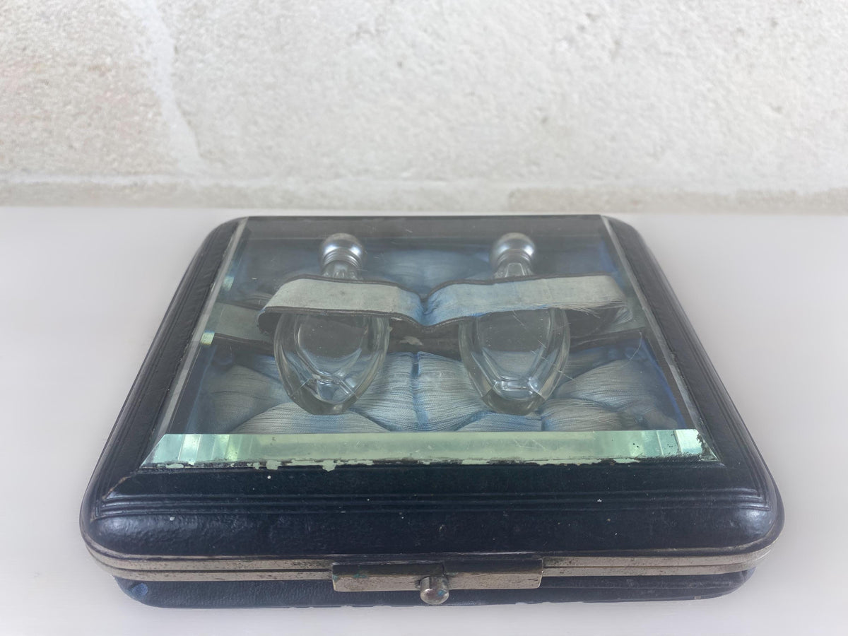 Coffret à parfum de voyage ancien du Palais Royal – Deux flacons en cristal taillé main, Napoléon III