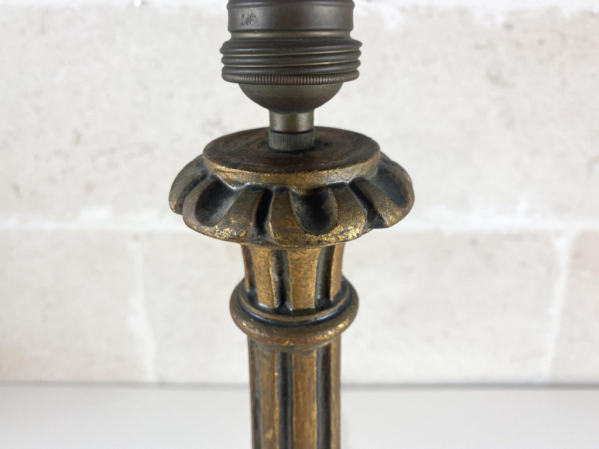 Lámpara de mesa antigua italiana de madera dorada, c. finales de 1800 – Candelabro de altar alto, estilo neobarroco