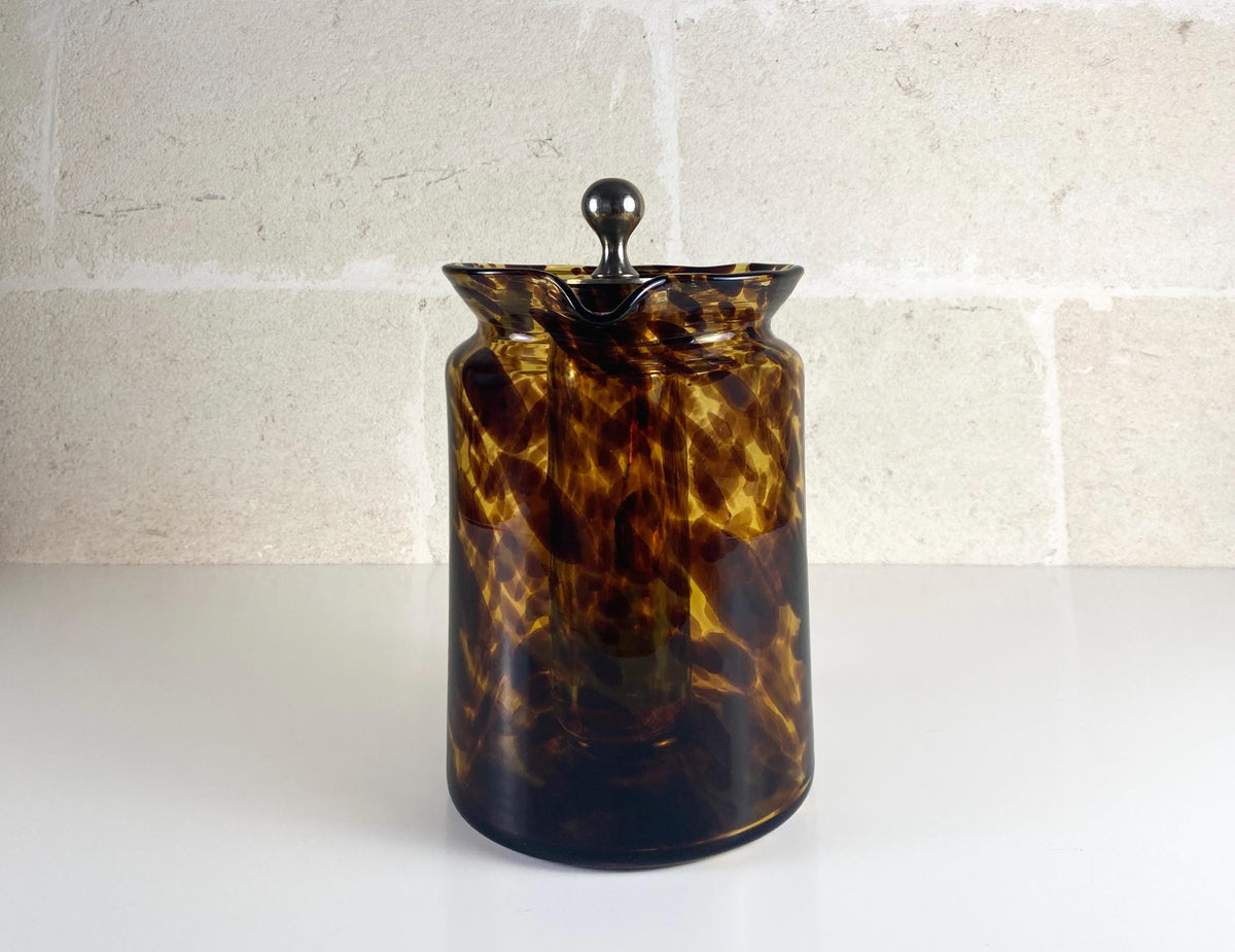 Carafe Christian Dior Home années 1960 en verre écaille de tortue – Pièce de verrerie italienne soufflée à la bouche avec compartiment à glaçons