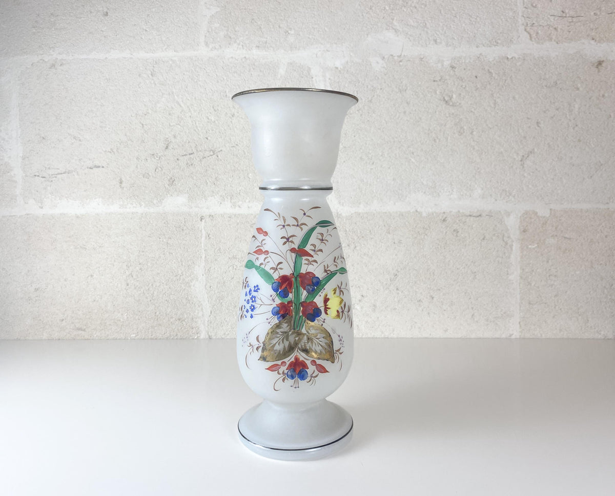 Grand vase ancien en verre opalin de style Bristol – Vase victorien à motifs floraux soufflé à la bouche