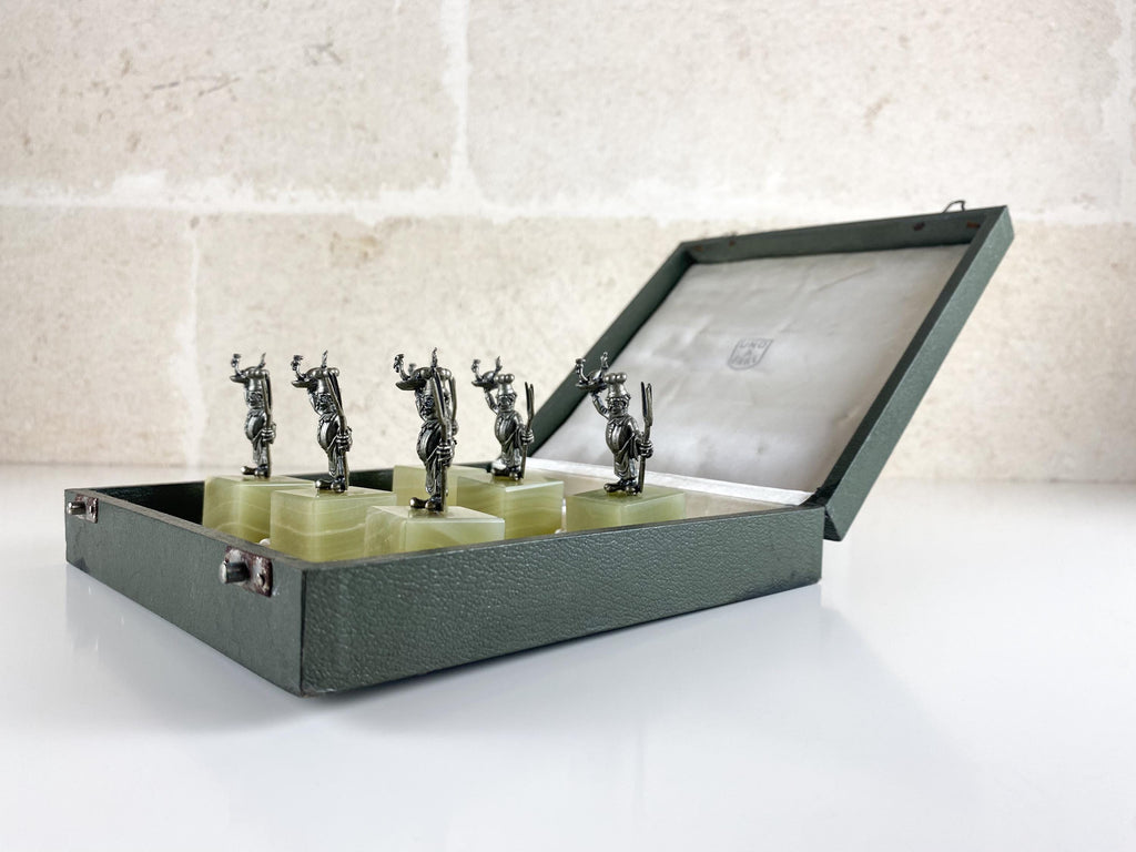 UnoAErre Platzkartenhalter aus 800er Silber, 6er-Set aus den 1950er Jahren auf Onyx, im Etui
