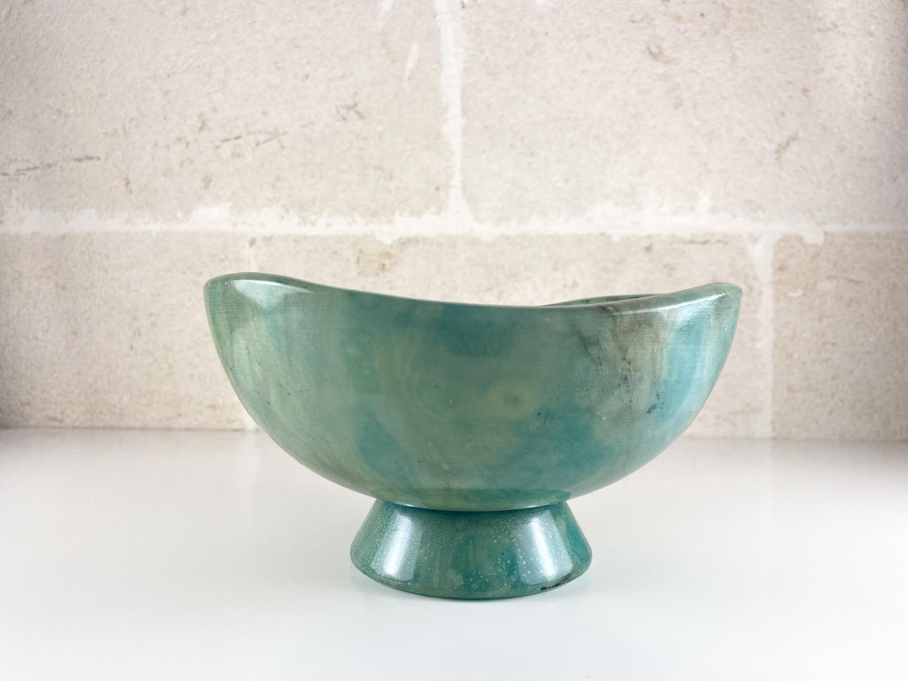 Centro de mesa vintage italiano de alabastro, pedestal tallado a mano en azul verdoso aguamarina, años 50