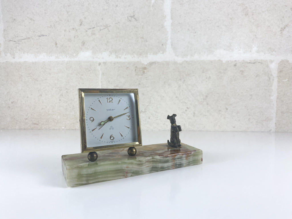 Vintage italienische Onyx-Tischuhr mit Scottie-Hund