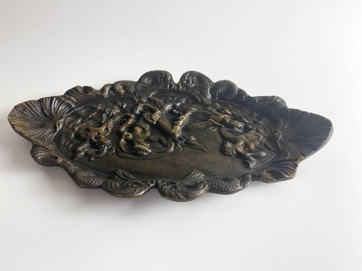 Vide-poche ancien en bronze style Art nouveau – Triomphe d'Amphitrite avec Triton et Néréide