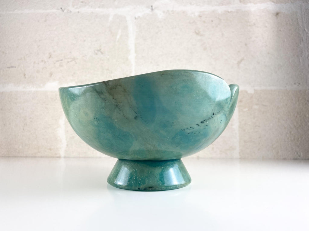 Centro de mesa vintage italiano de alabastro, pedestal tallado a mano en azul verdoso aguamarina, años 50